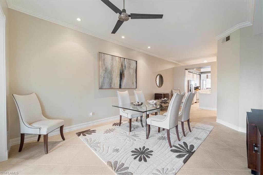 1845 Les Chateaux Blvd 302, Naples, FL 34109-23