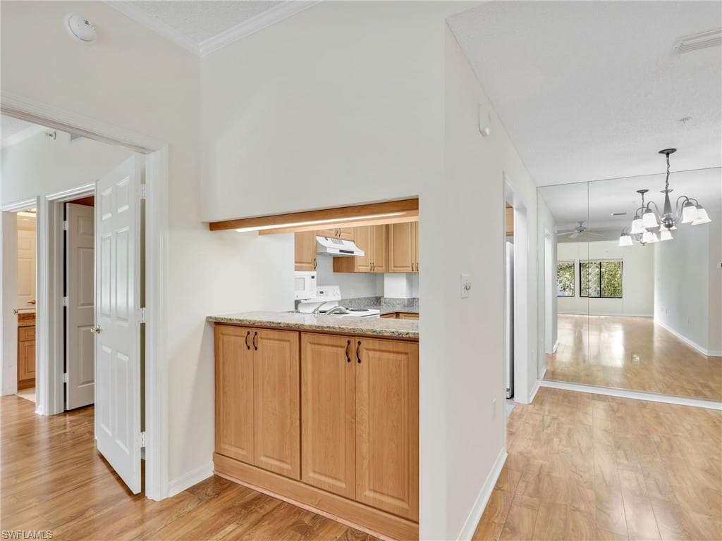 900 Arbor Lake Dr 9-206, Naples, FL 34110-14