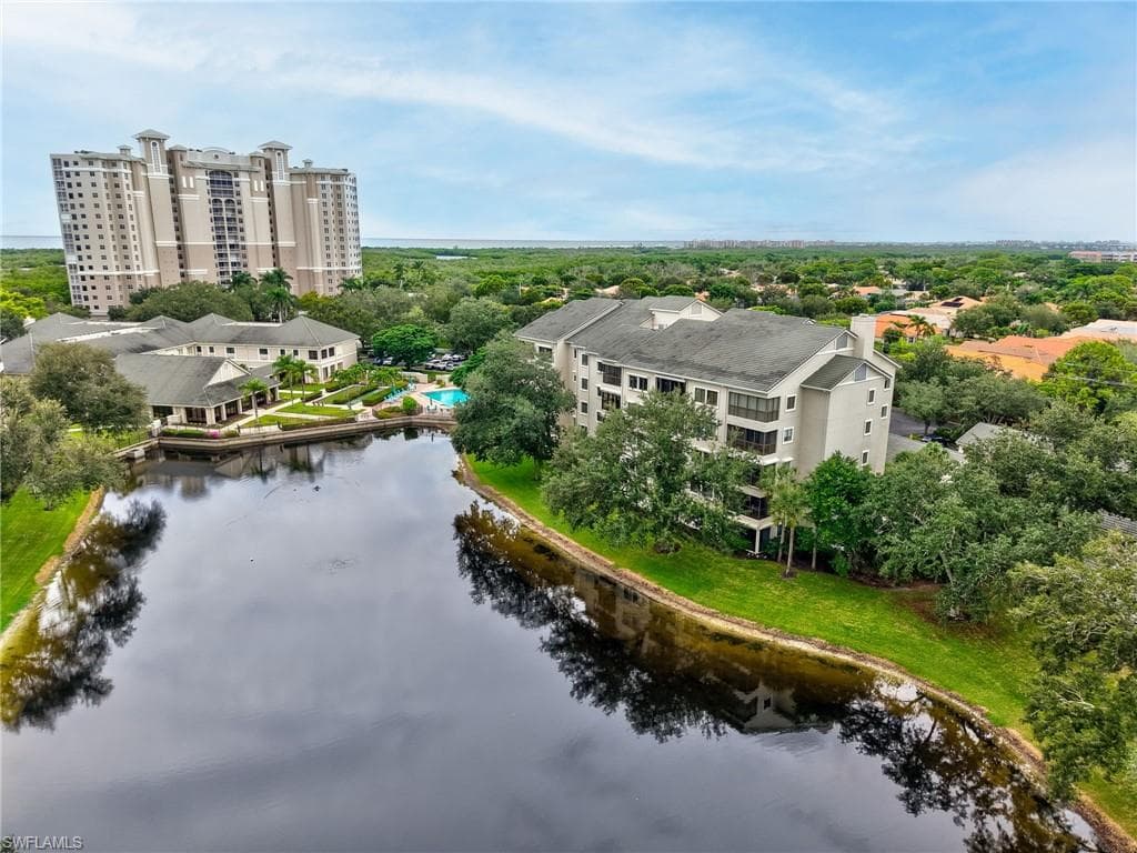 900 Arbor Lake Dr 9-206, Naples, FL 34110-25