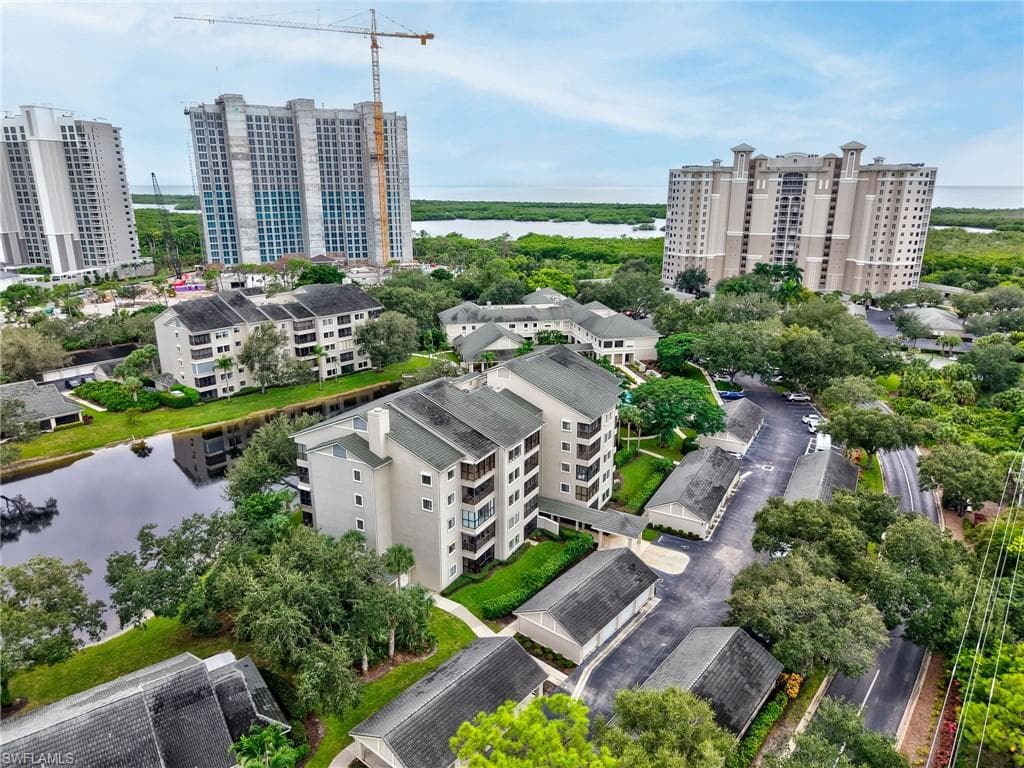 900 Arbor Lake Dr 9-206, Naples, FL 34110-27