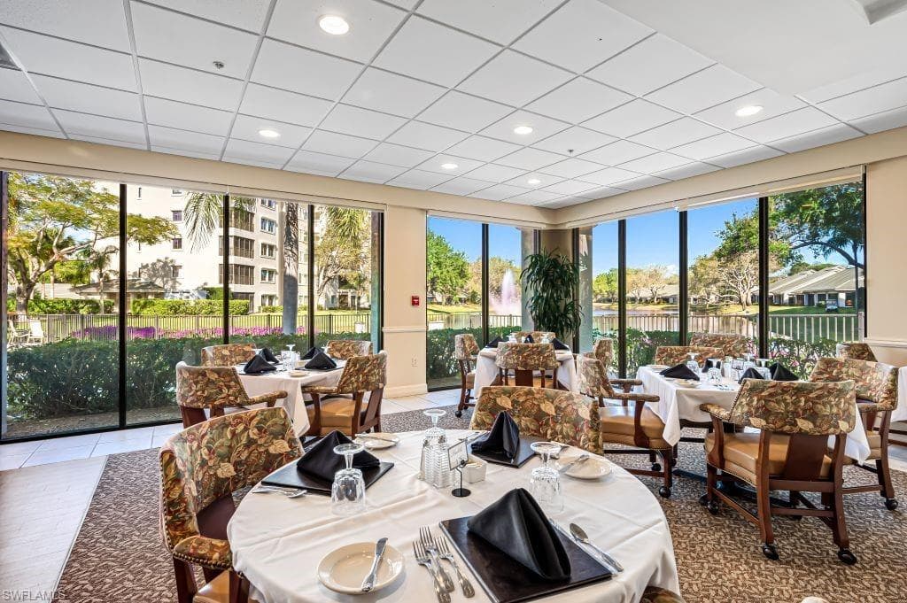 900 Arbor Lake Dr 9-206, Naples, FL 34110-29