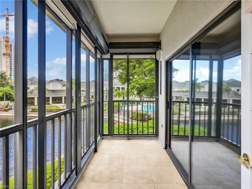 900 Arbor Lake Dr 9-206, Naples, FL 34110-5