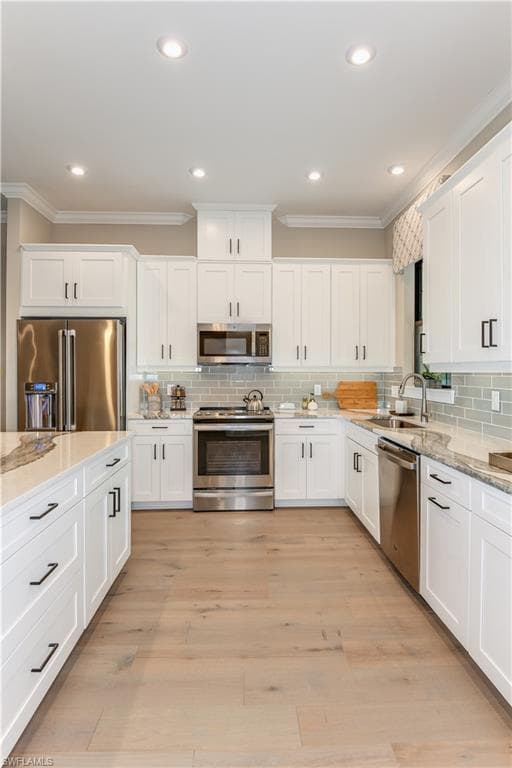 15323 Lucerna St 202, Naples, FL 34114-8