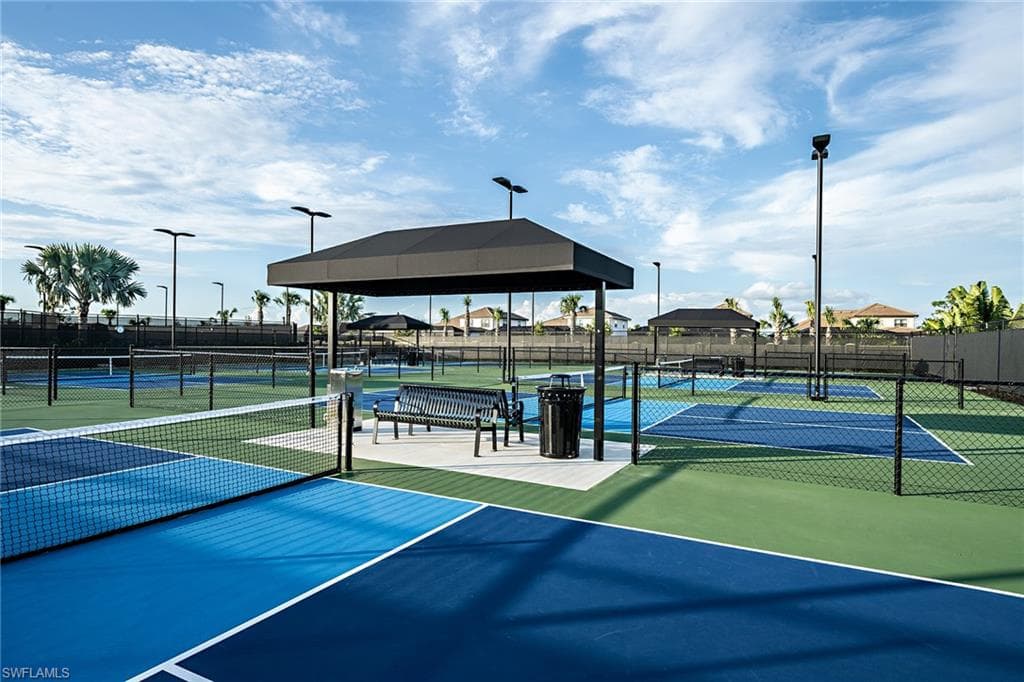 15323 Lucerna St 202, Naples, FL 34114-45