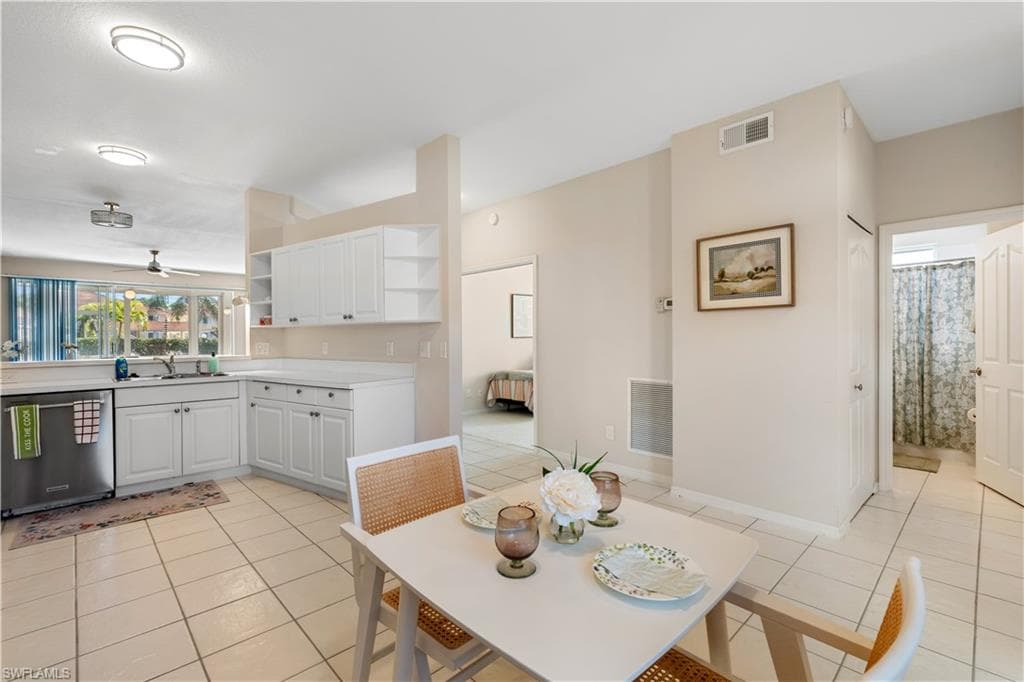 1758 Reuven Cir 1503, Naples, FL 34112-4