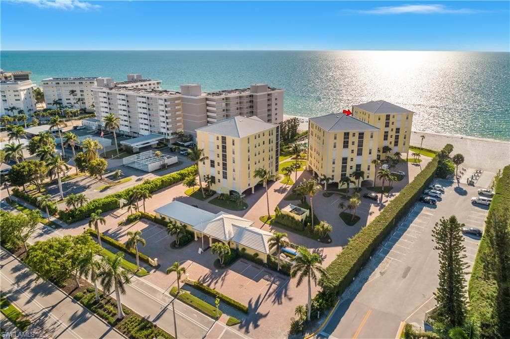 3483 Gulf Shore Blvd N 502, Naples, FL 34103-37