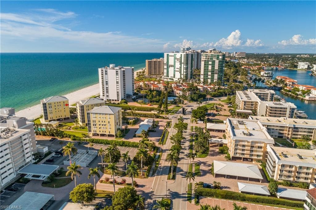 3483 Gulf Shore Blvd N 502, Naples, FL 34103-38