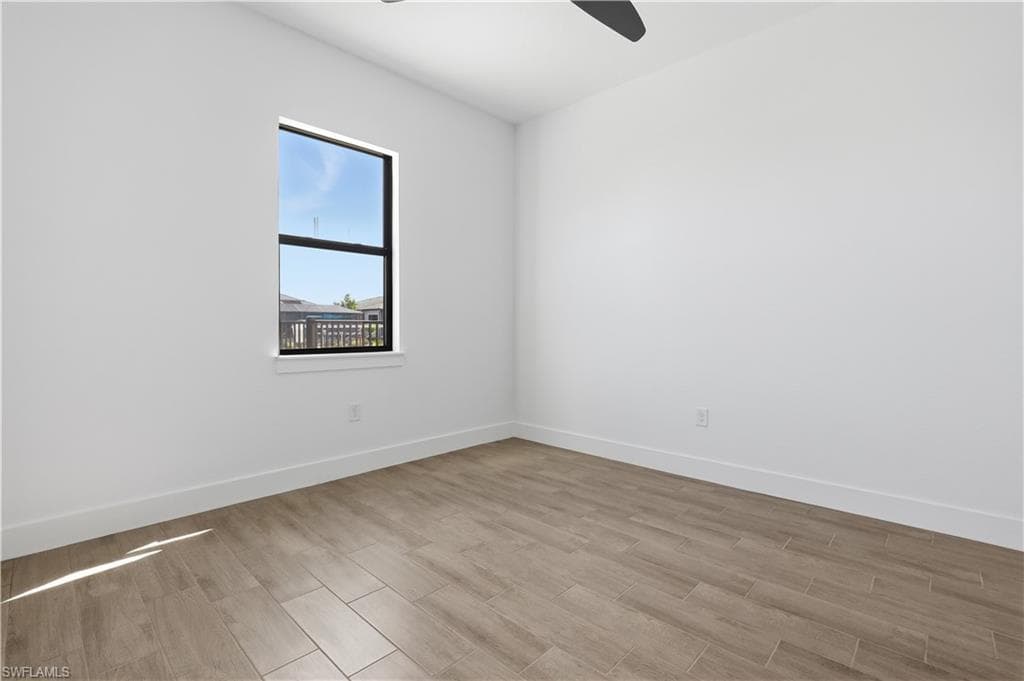 609 38th Ave, Cape Coral, FL 33993-22