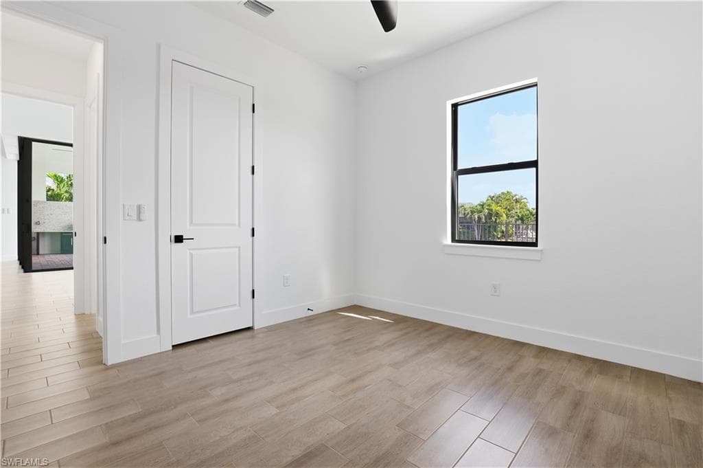 609 38th Ave, Cape Coral, FL 33993-24