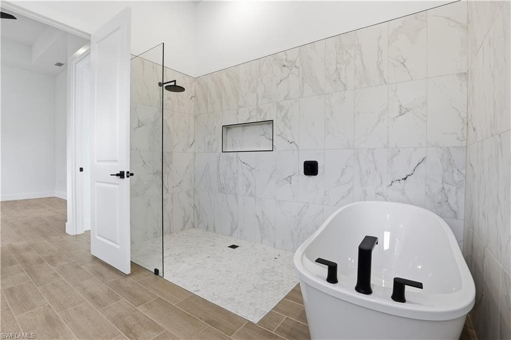 609 38th Ave, Cape Coral, FL 33993-25