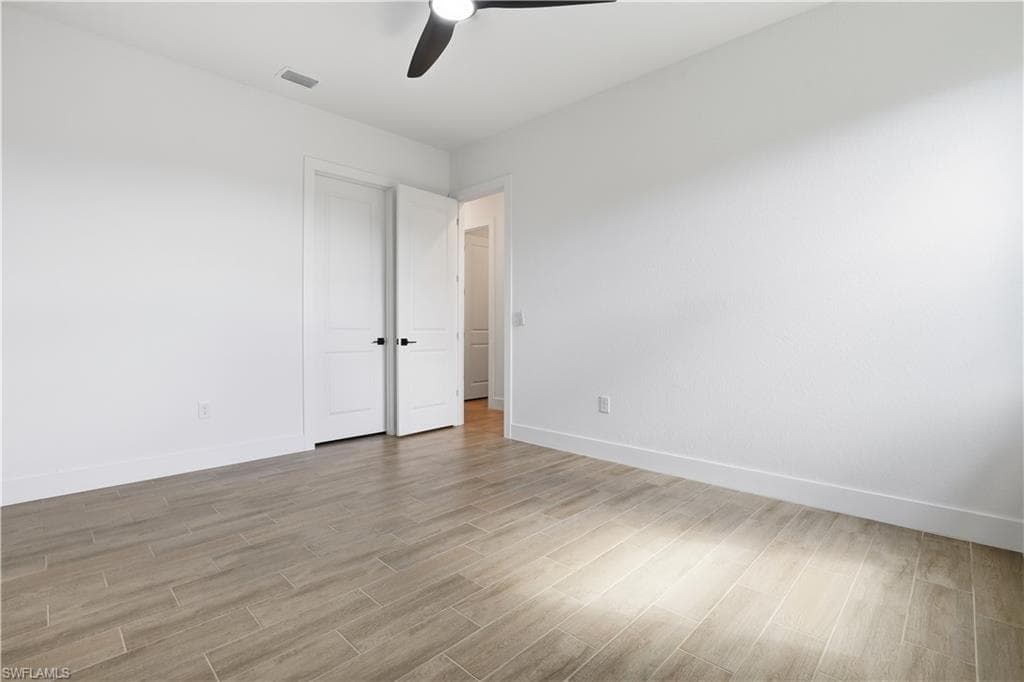 609 38th Ave, Cape Coral, FL 33993-26