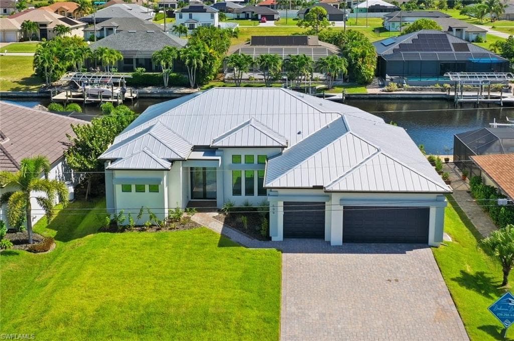 609 38th Ave, Cape Coral, FL 33993-1