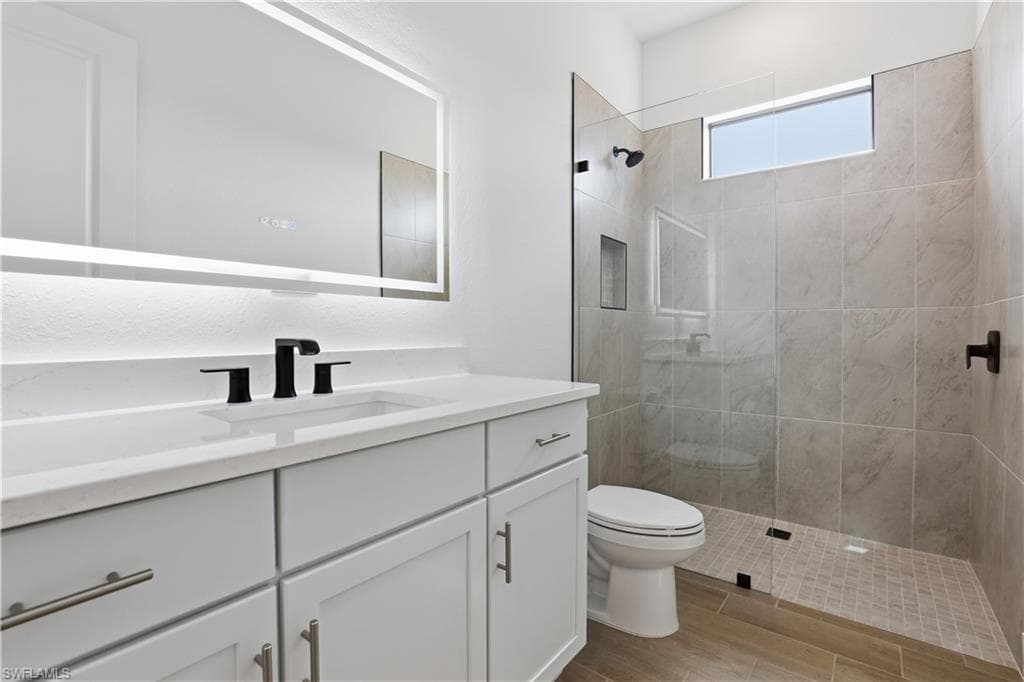 609 38th Ave, Cape Coral, FL 33993-30