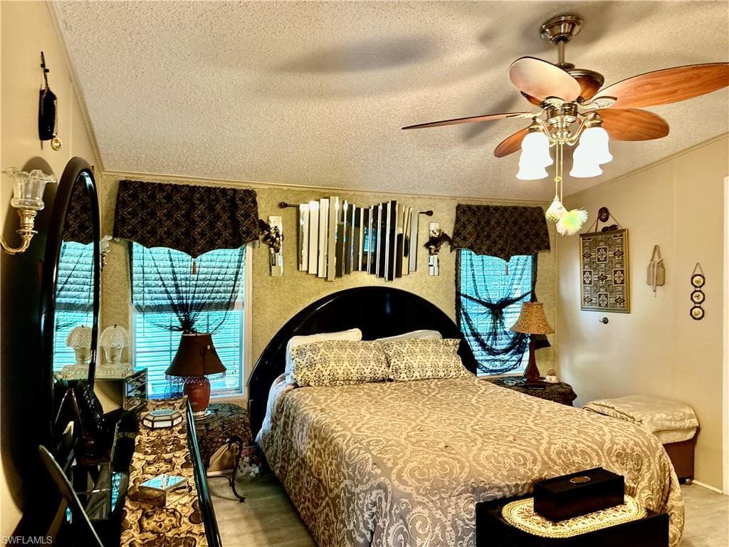 19621 Tamiami Trl 31, North Fort Myers, FL 33903-10