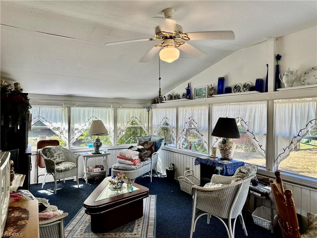 19621 Tamiami Trl 31, North Fort Myers, FL 33903-17