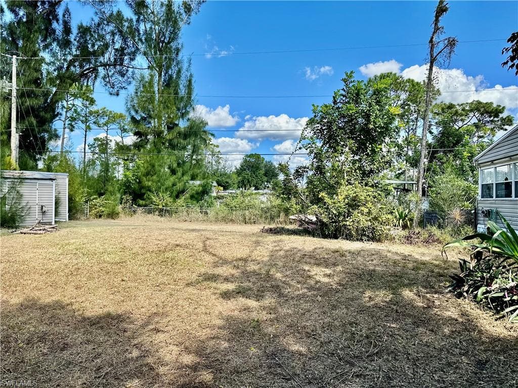 19621 Tamiami Trl 31, North Fort Myers, FL 33903-21