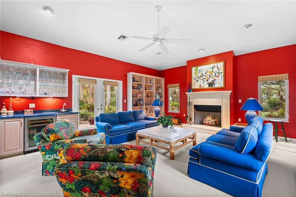 280 4th Ave N, Naples, FL 34102-15