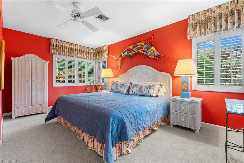 280 4th Ave N, Naples, FL 34102-16