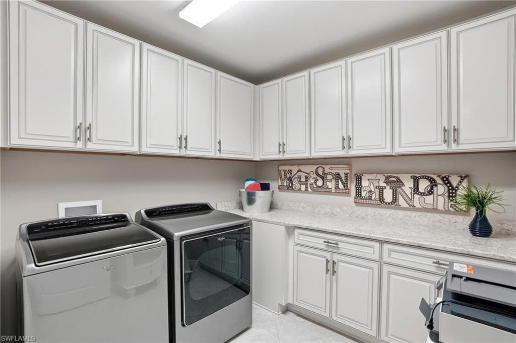 1590 Oceania Dr S 1, Naples, FL 34113-18