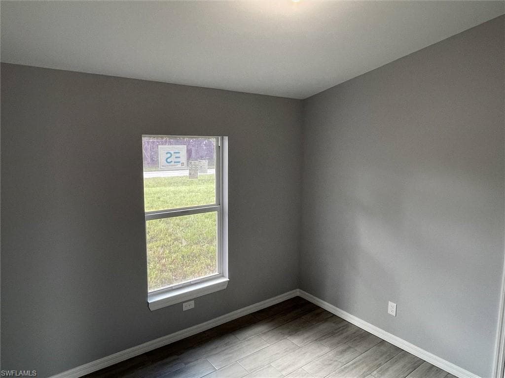 2100 15th St, Lehigh Acres, FL 33972-8