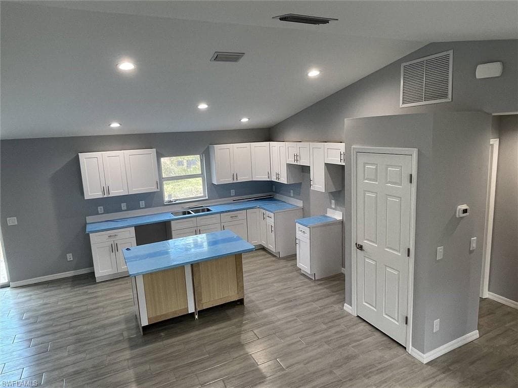 2100 15th St, Lehigh Acres, FL 33972-4