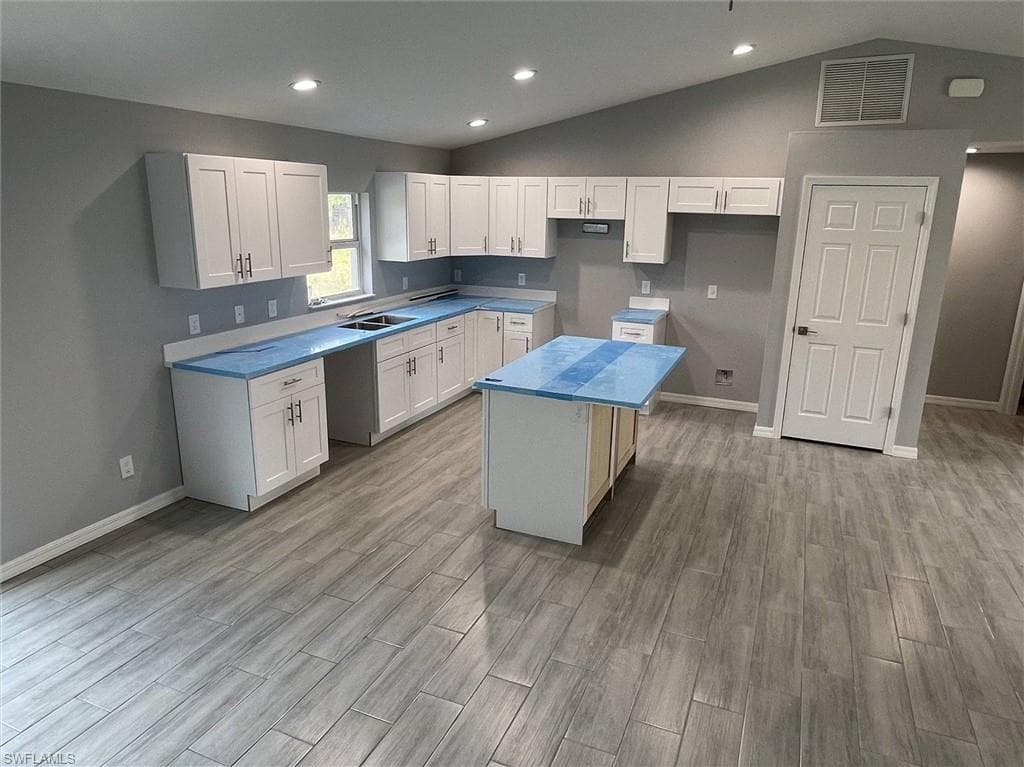 2100 15th St, Lehigh Acres, FL 33972-5