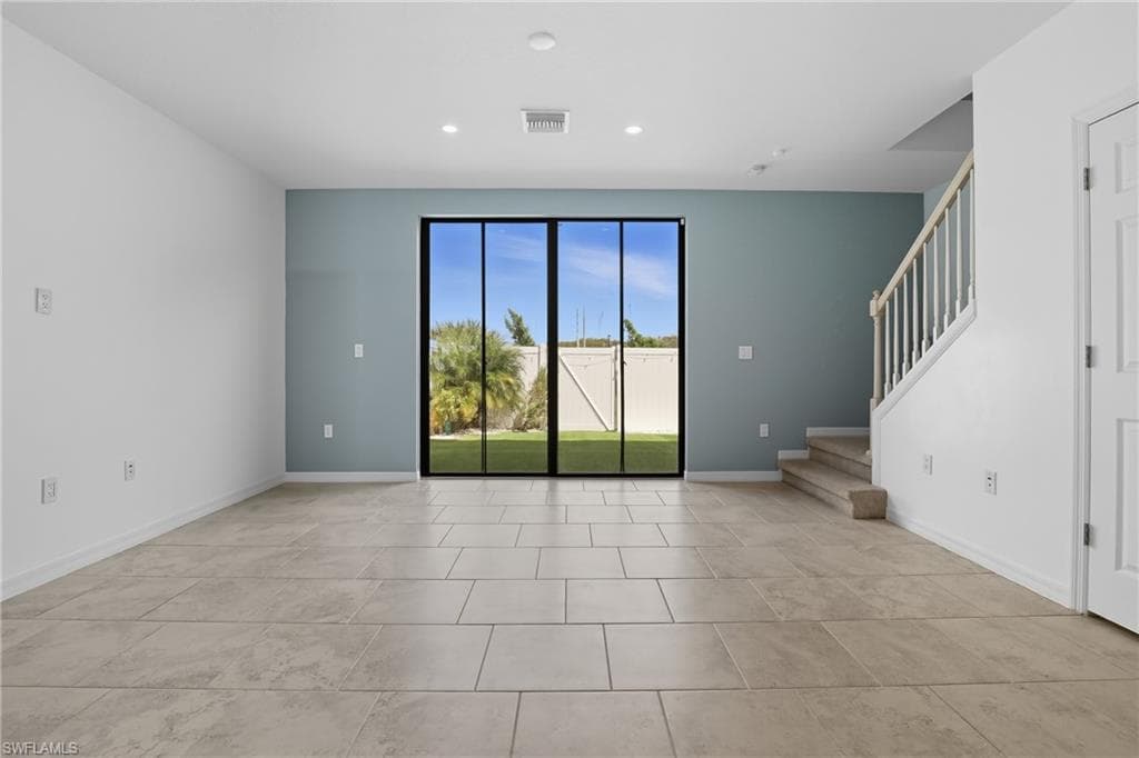 14107 Oviedo Pl, Fort Myers, FL 33905-10