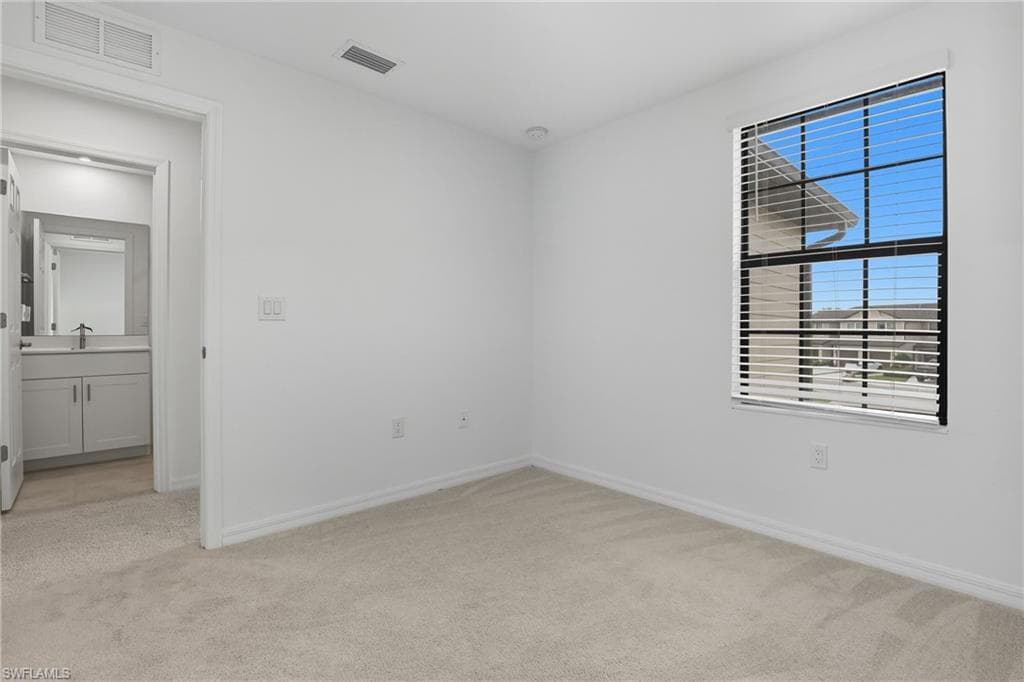 14107 Oviedo Pl, Fort Myers, FL 33905-27