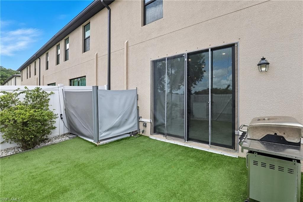 14107 Oviedo Pl, Fort Myers, FL 33905-38