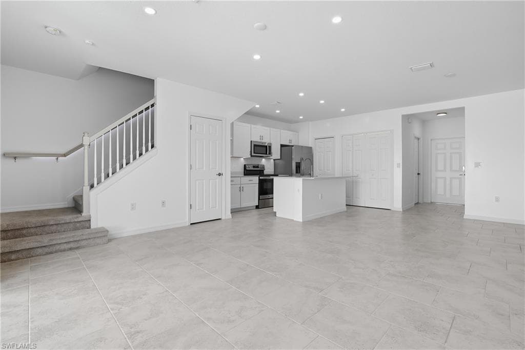 14107 Oviedo Pl, Fort Myers, FL 33905-6