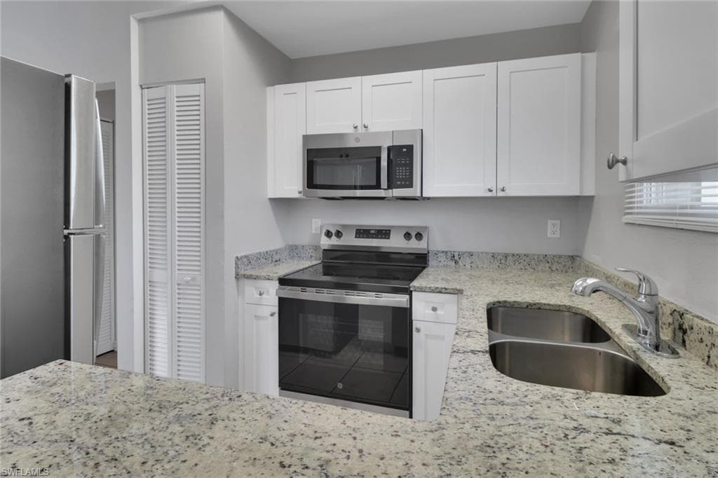1222 3rd Ave, Cape Coral, FL 33990-8