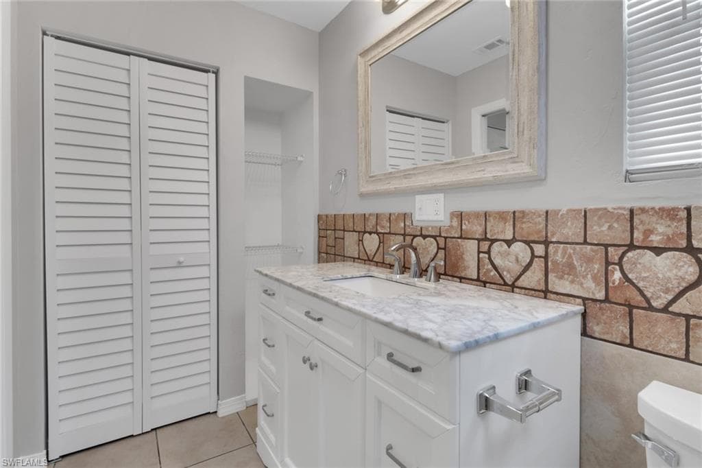 1222 3rd Ave, Cape Coral, FL 33990-15