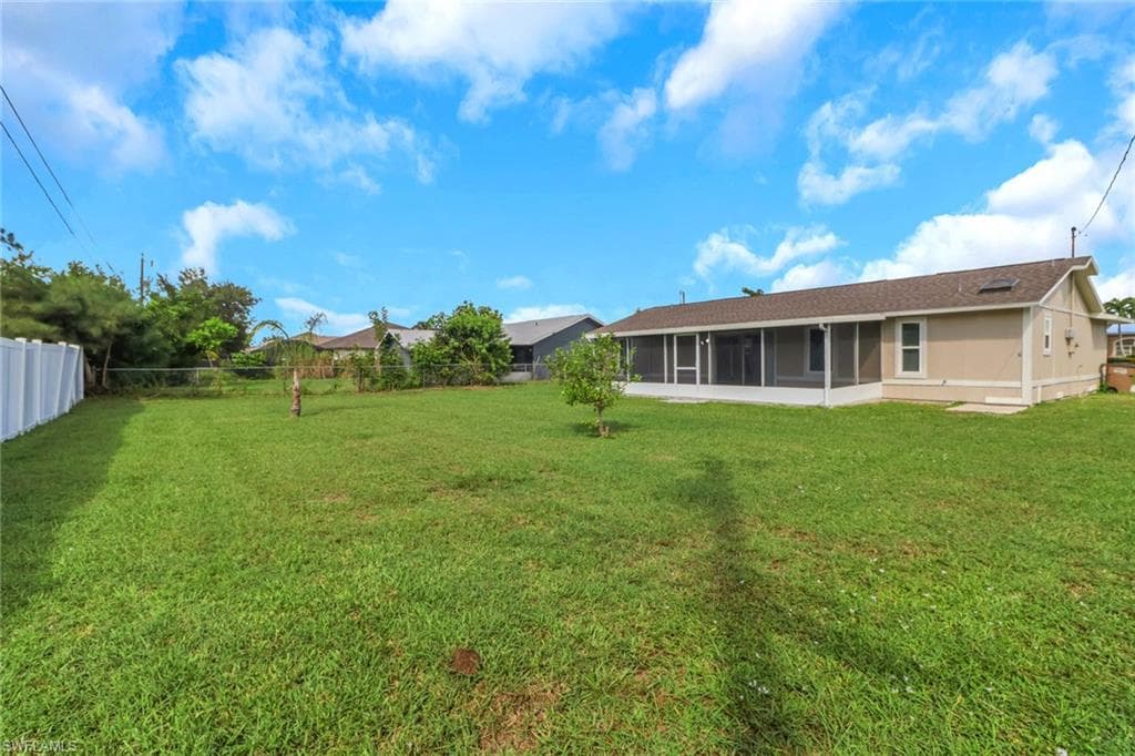 1222 3rd Ave, Cape Coral, FL 33990-25