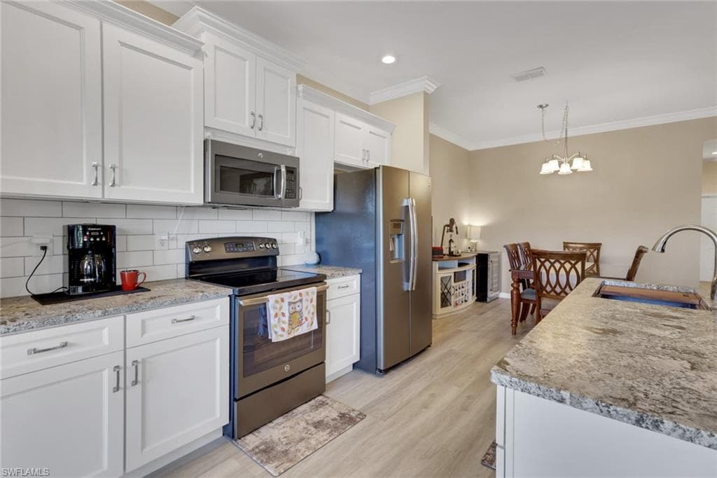 20656 Candlewood, Estero, FL 33928-12