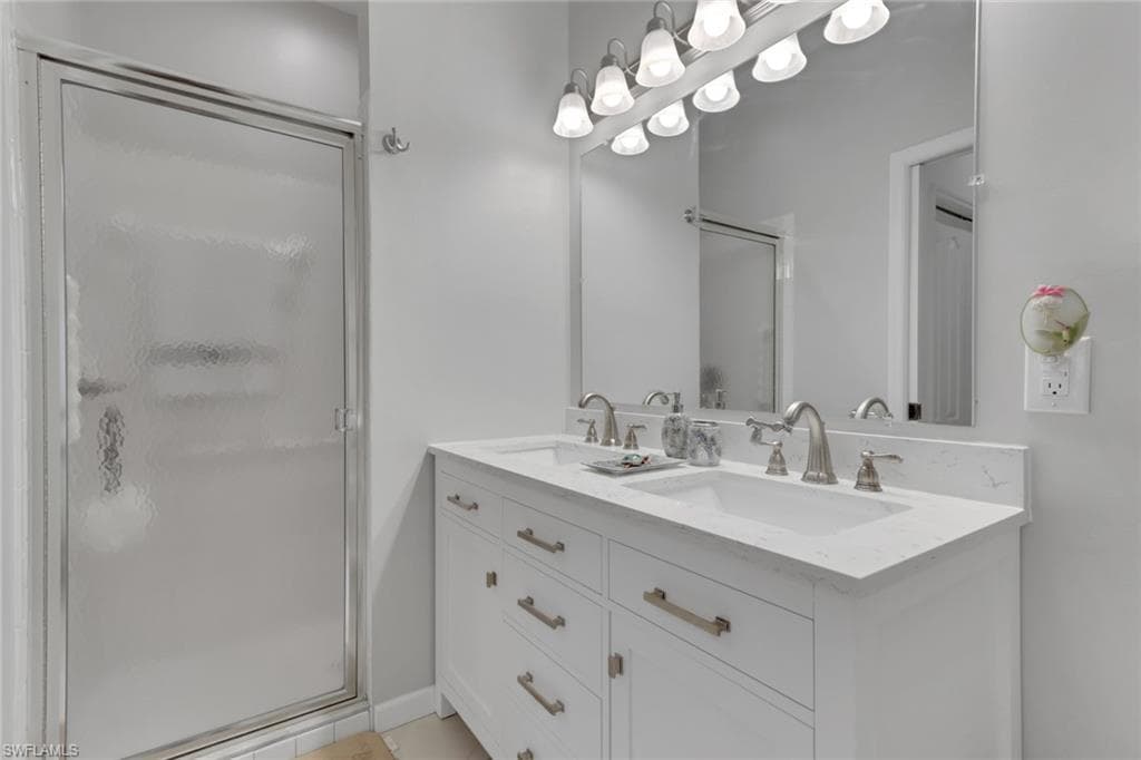 20656 Candlewood, Estero, FL 33928-20