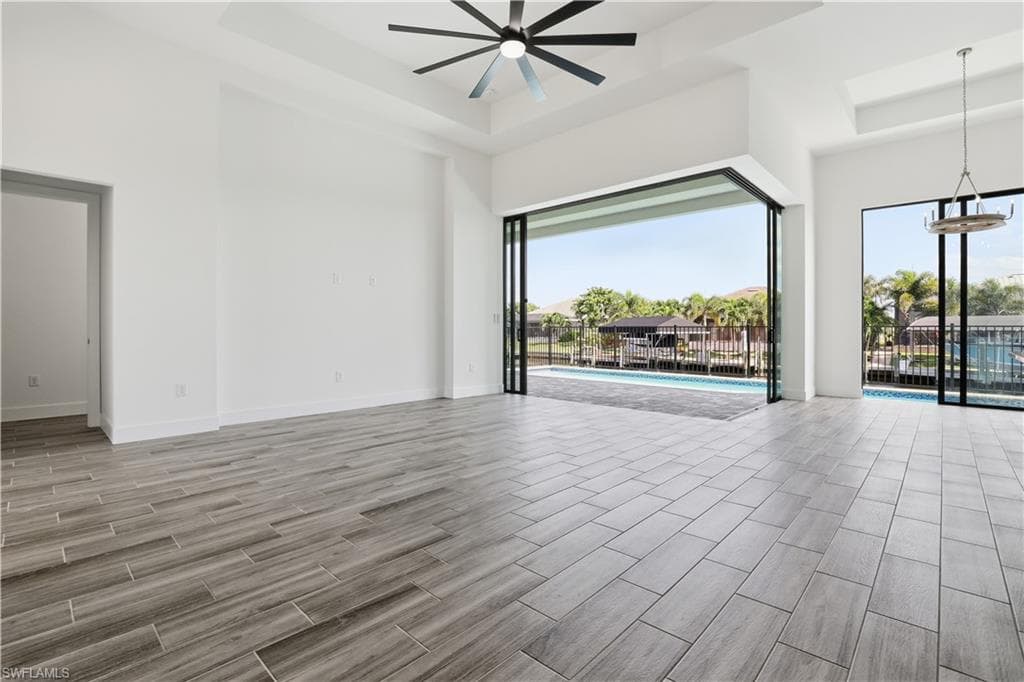 609 39th Ave, Cape Coral, FL 33993-10