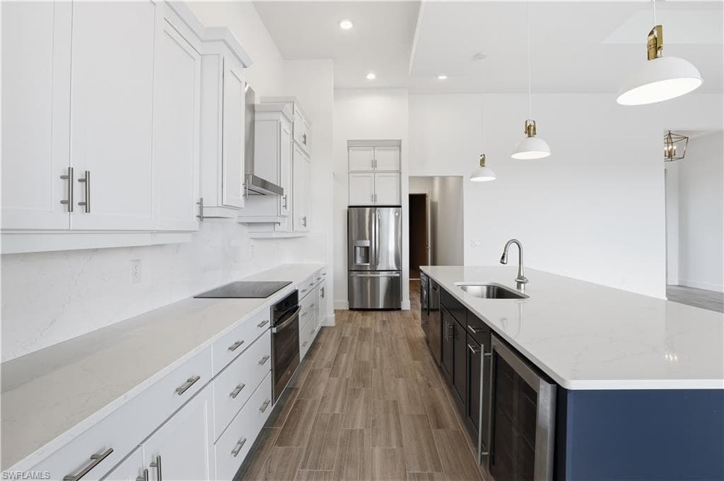 609 39th Ave, Cape Coral, FL 33993-15