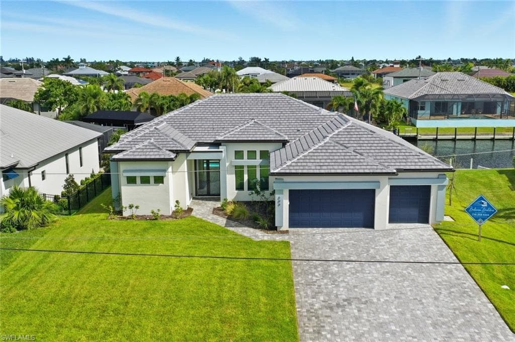 609 39th Ave, Cape Coral, FL 33993-1