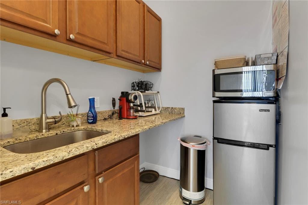 2800 Davis Blvd 212, Naples, FL 34104-18