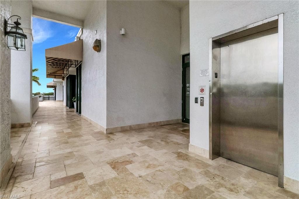 2800 Davis Blvd 212, Naples, FL 34104-3