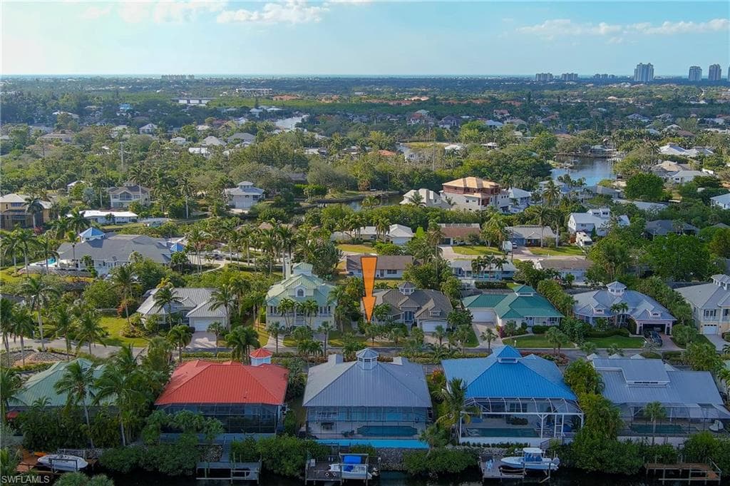 27161 Flamingo Dr, Bonita Springs, FL 34135-8