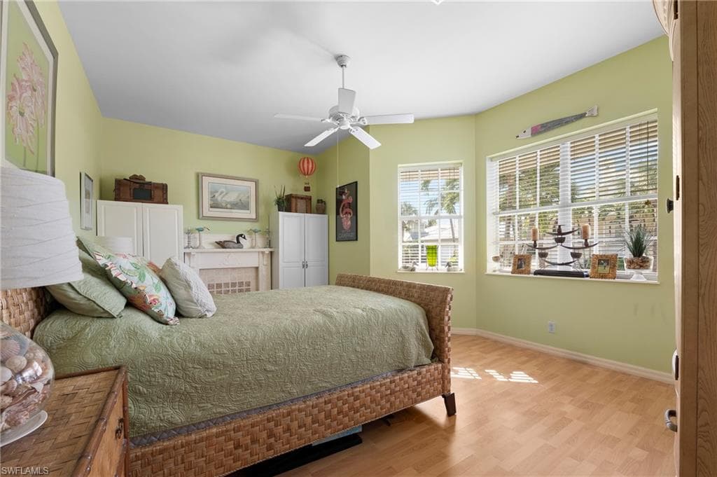 27161 Flamingo Dr, Bonita Springs, FL 34135-25