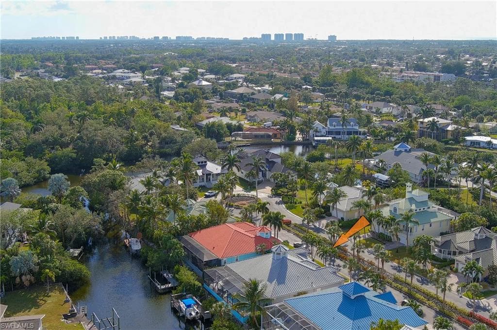 27161 Flamingo Dr, Bonita Springs, FL 34135-6