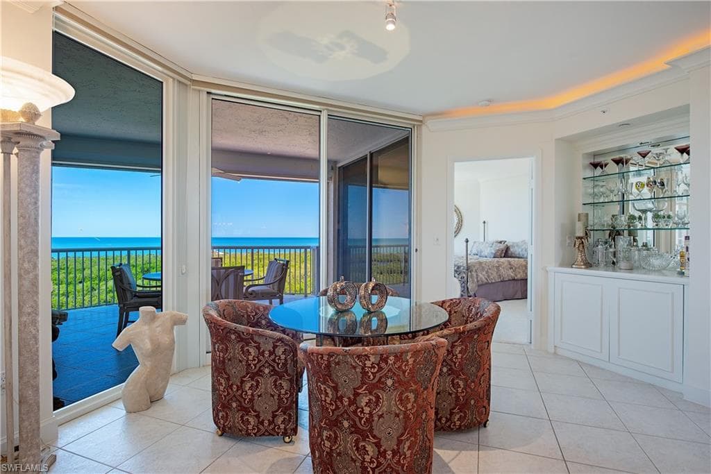 7117 Pelican Bay Blvd 1103, Naples, FL 34108-8