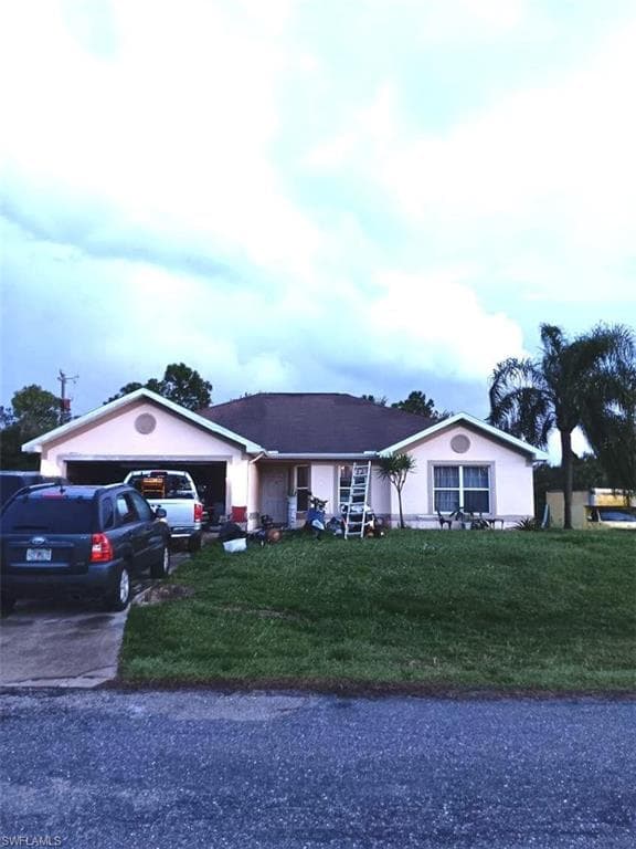 2402 11th St, Lehigh Acres, FL 33936-1