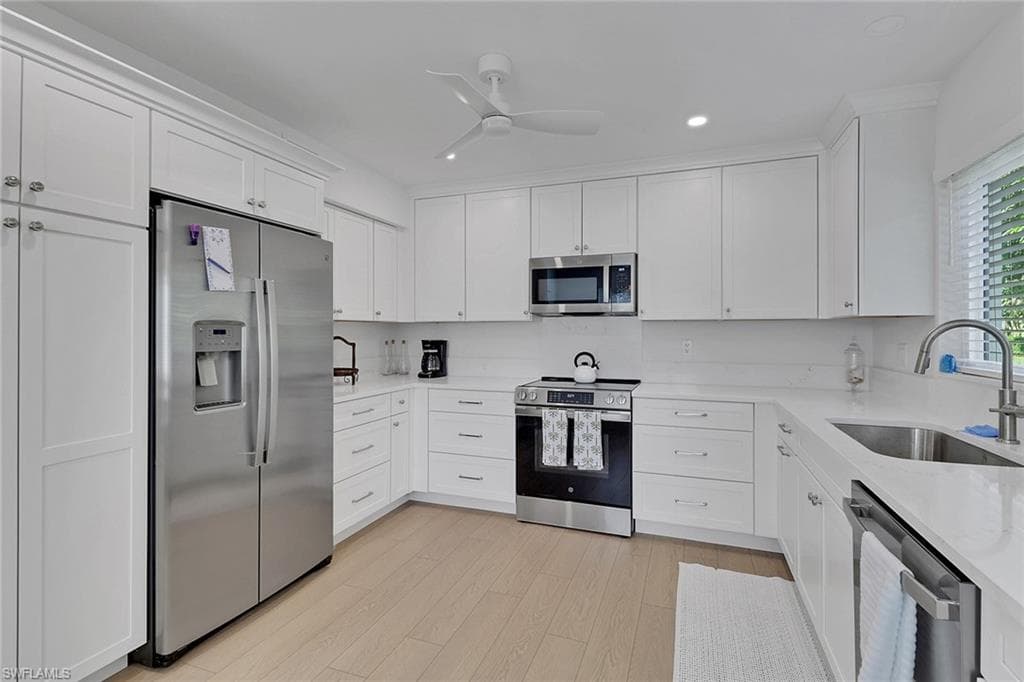 4160 Crayton Rd A4, Naples, FL 34103-7