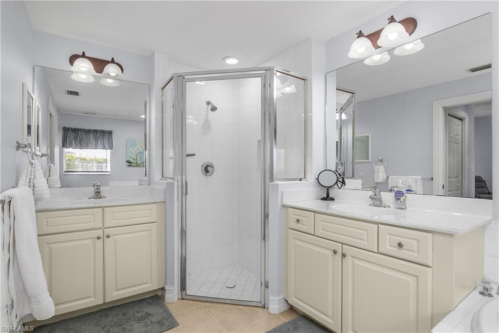 9185 Michael Cir 1203, Naples, FL 34113-22