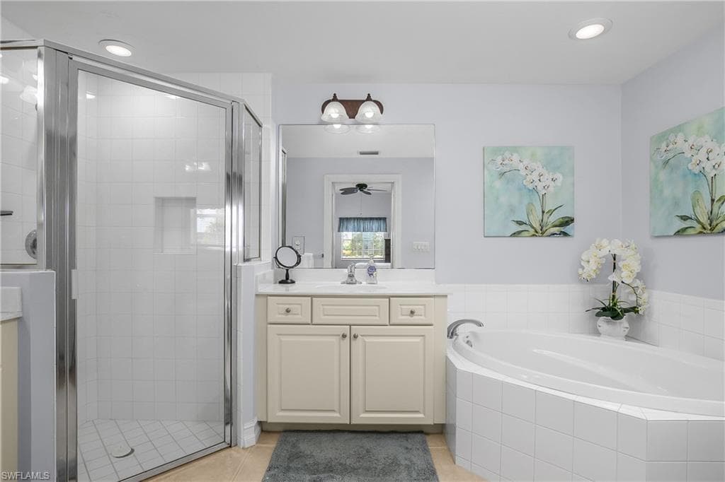 9185 Michael Cir 1203, Naples, FL 34113-23