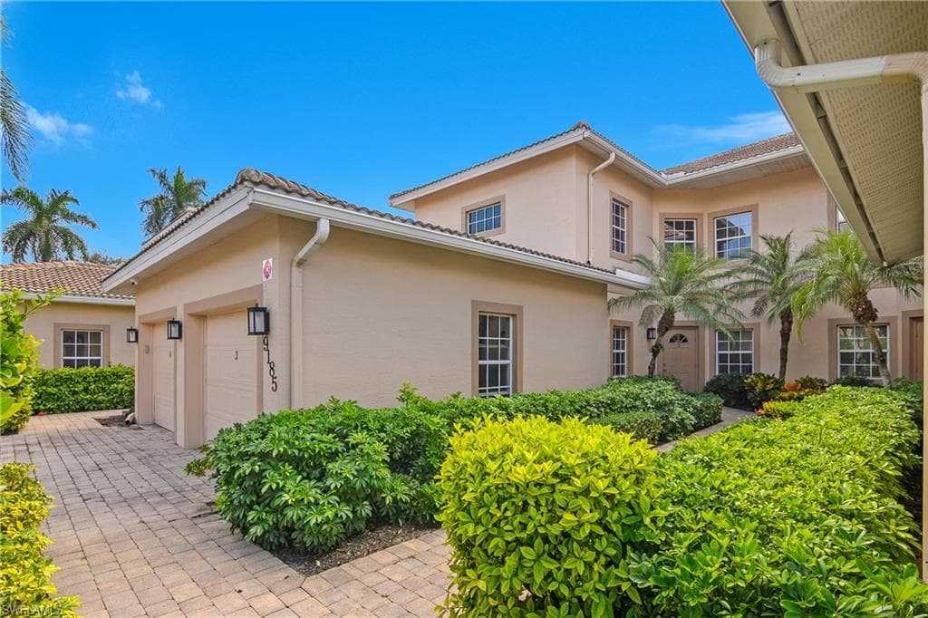 9185 Michael Cir 1203, Naples, FL 34113-4