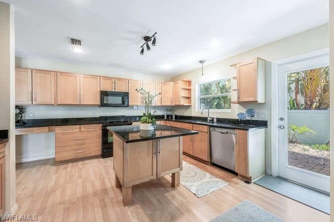 778 Broad Ct S, Naples, FL 34102-13